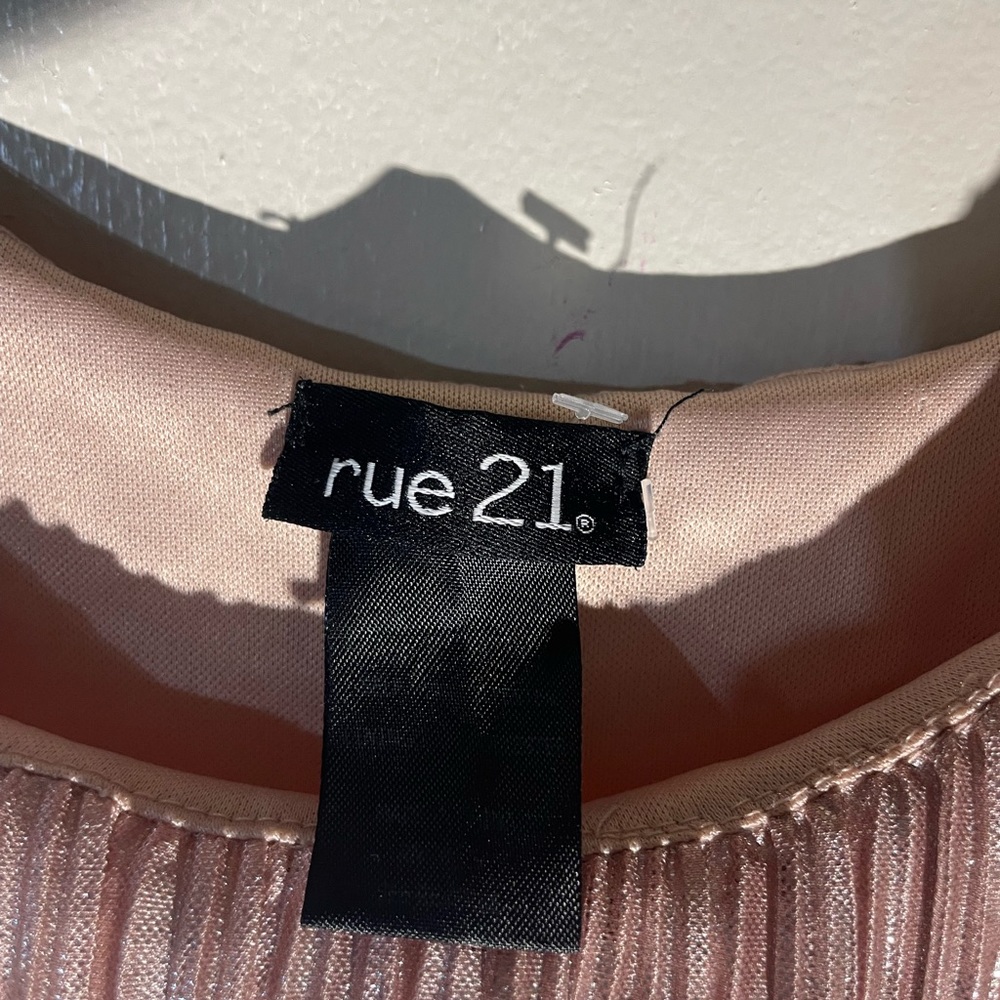 RUE21 Short, shimmer party dress!!